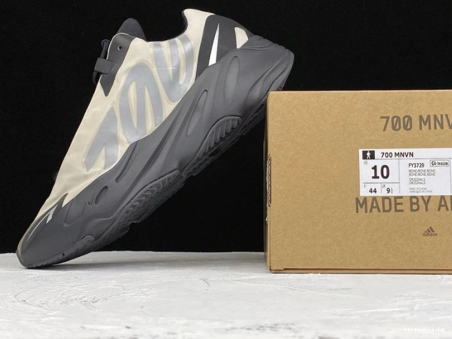 Bone FY3729 MNVN 700 Yeezy Adidas Boost 0716